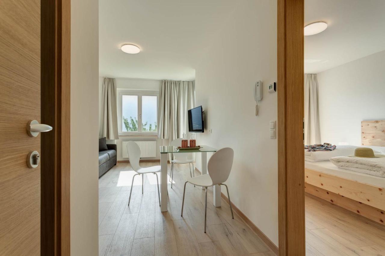 Meranoview Apartments マルレンゴ エクステリア 写真