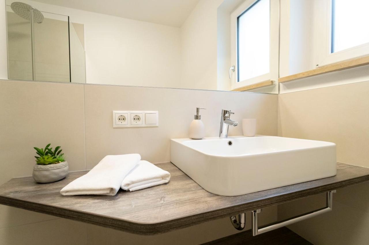 Meranoview Apartments マルレンゴ エクステリア 写真
